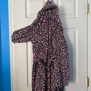 VICTORIA SECRET CHEETAH PRINT ROBE